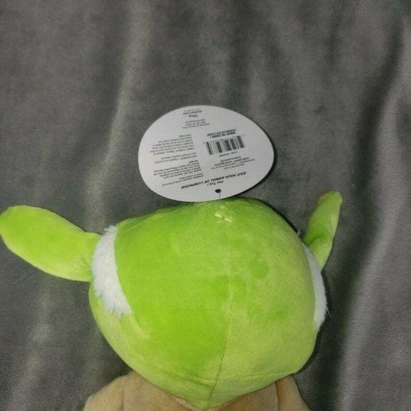 Fetch for Pets Yoda Plush Figure Squeaker Dog Toy,‎ - Picture 7 of 9